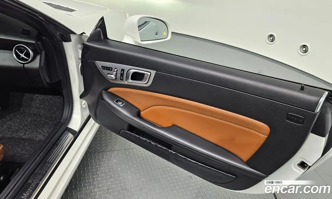 Mercedes-Benz SLC-Class 2019 2.0 автомат (гидро), фото 14 Mercedes-Benz SLC-Class 2019 2.0 автомат (гидро), фото 14