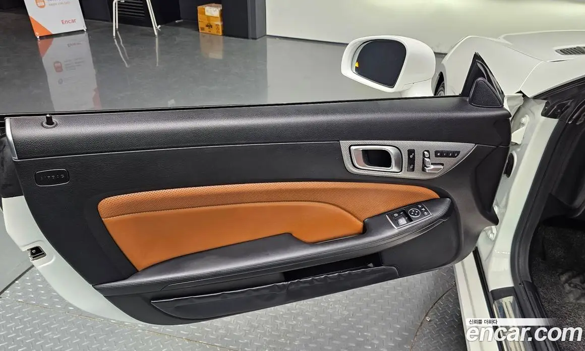 Mercedes-Benz SLC-Class 2019 2.0 автомат (гидро), фото 15 Mercedes-Benz SLC-Class 2019 2.0 автомат (гидро), фото 15