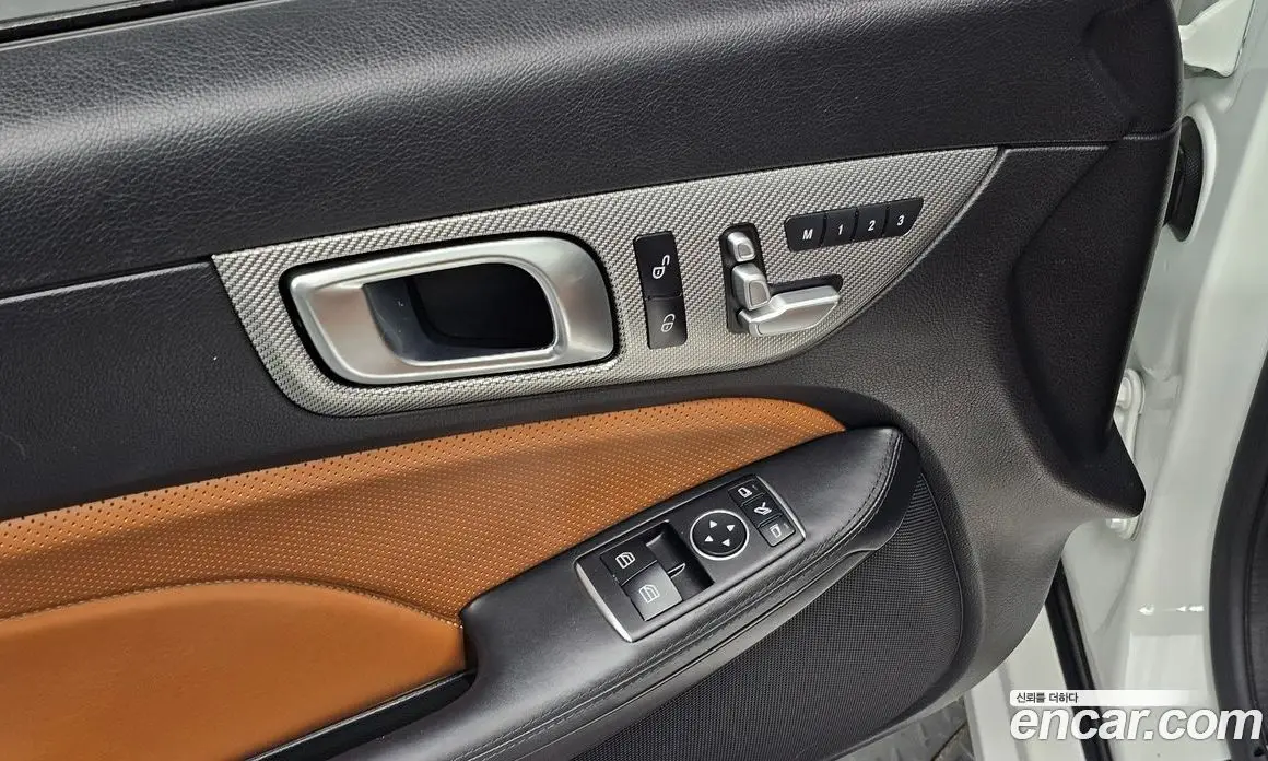 Mercedes-Benz SLC-Class 2019 2.0 автомат (гидро), фото 25 Mercedes-Benz SLC-Class 2019 2.0 автомат (гидро), фото 25