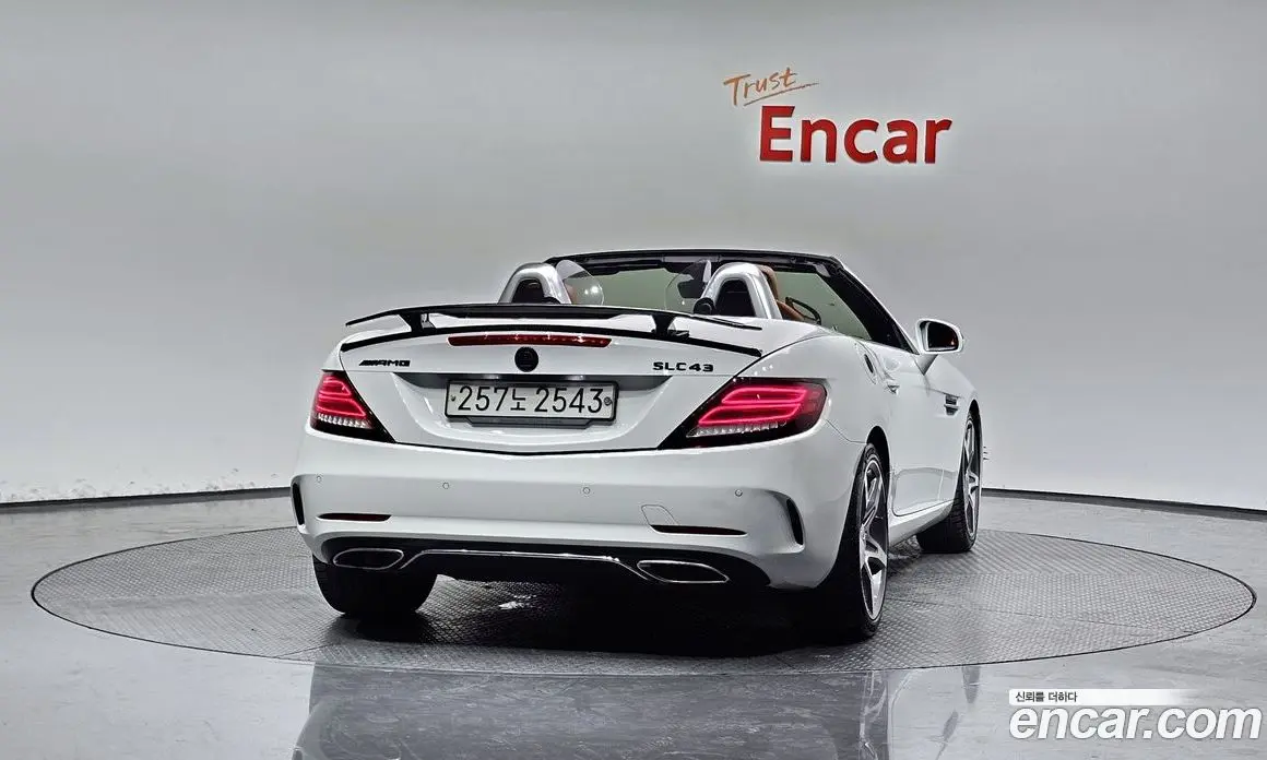 Mercedes-Benz SLC-Class 2019 2.0 автомат (гидро), фото 4 Mercedes-Benz SLC-Class 2019 2.0 автомат (гидро), фото 4