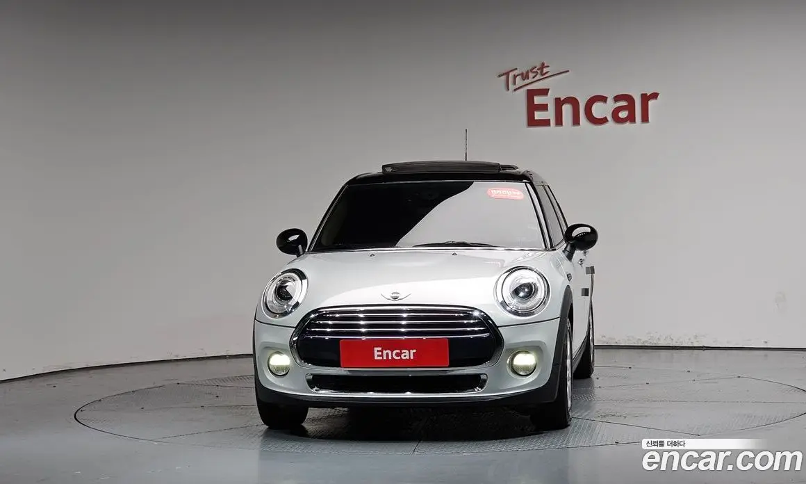 Mini Cooper 2016 1.5 автомат (гидро), фото 2 Mini Cooper 2016 1.5 автомат (гидро), фото 2
