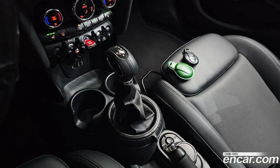 Mini Cooper 2016 1.5 автомат (гидро), фото 11 Mini Cooper 2016 1.5 автомат (гидро), фото 11