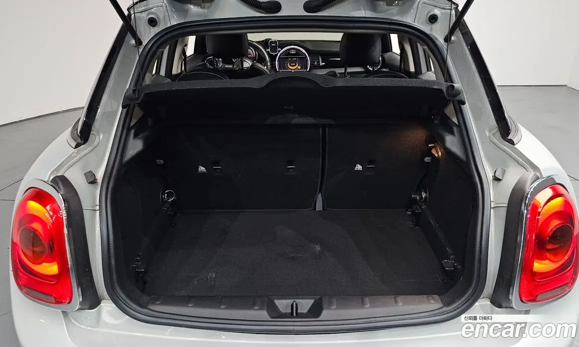 Mini Cooper 2016 1.5 автомат (гидро), фото 25 Mini Cooper 2016 1.5 автомат (гидро), фото 25