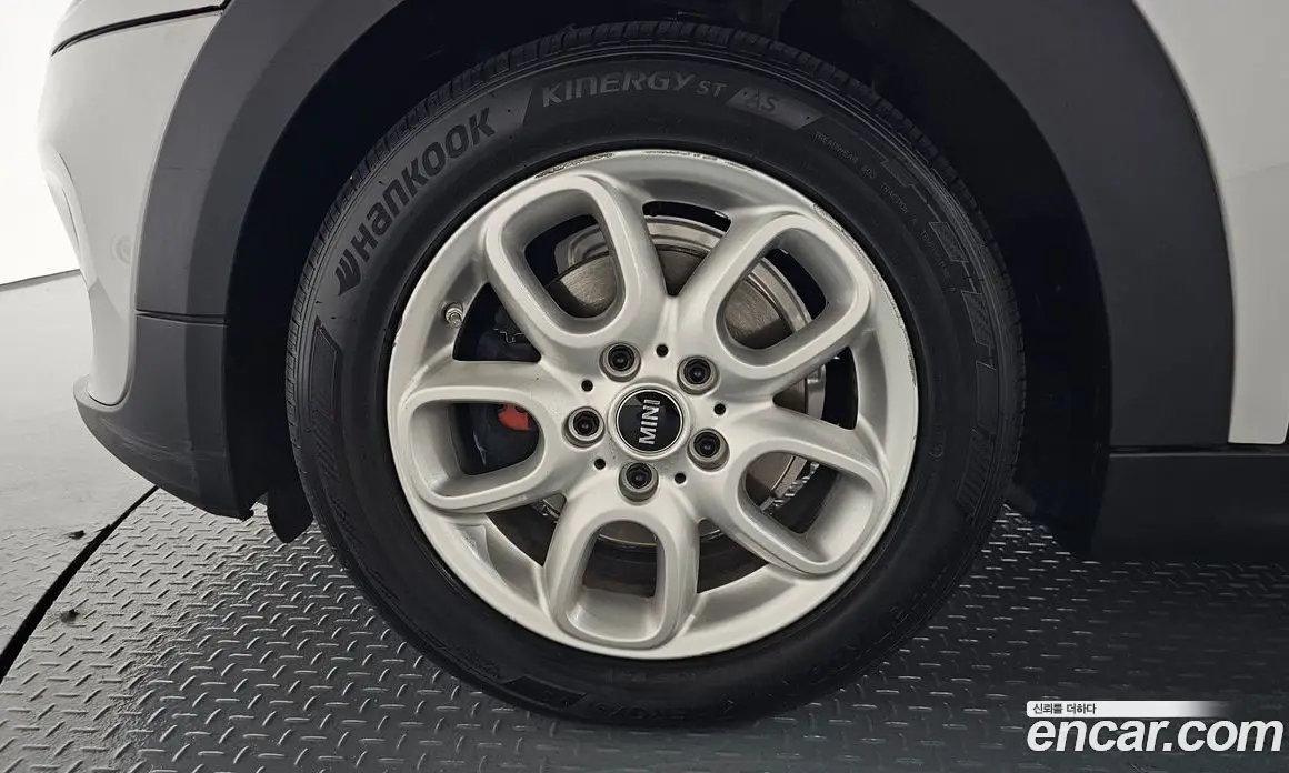 Mini Cooper 2016 1.5 автомат (гидро), фото 4 Mini Cooper 2016 1.5 автомат (гидро), фото 4