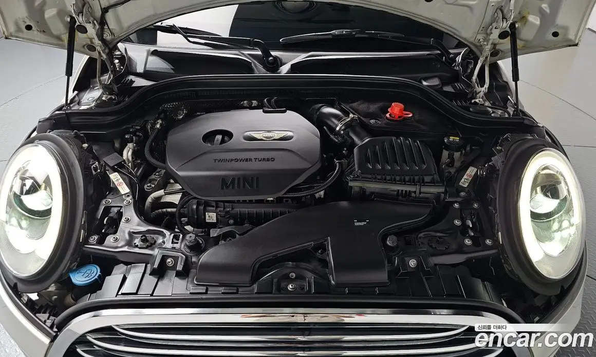 Mini Cooper 2016 1.5 автомат (гидро), фото 5 Mini Cooper 2016 1.5 автомат (гидро), фото 5