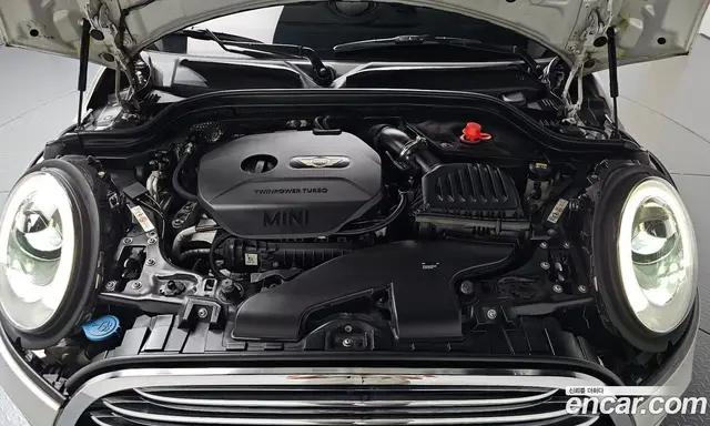 Mini Cooper 2016 1.5 автомат (гидро), миниатюра 5 Mini Cooper 2016 1.5 автомат (гидро), миниатюра 5