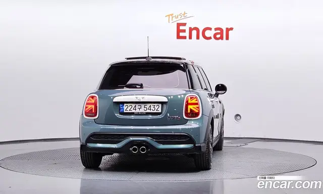 Mini Cooper 2023 2.0 автомат (гидро), миниатюра 4