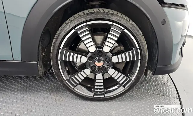 Mini Cooper 2023 2.0 автомат (гидро), миниатюра 5