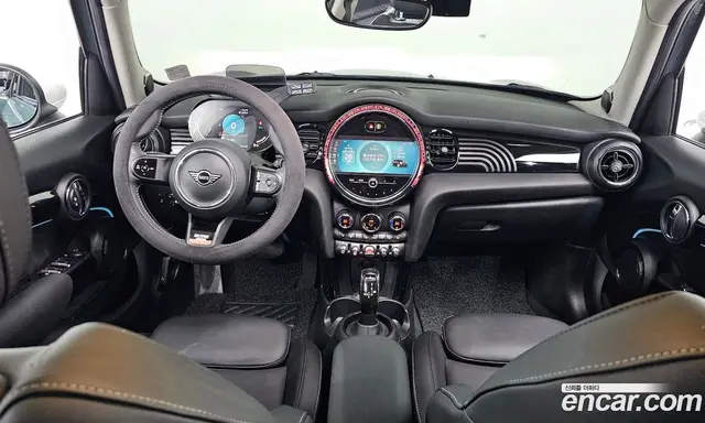 Mini Cooper 2023 2.0 автомат (гидро), миниатюра 7