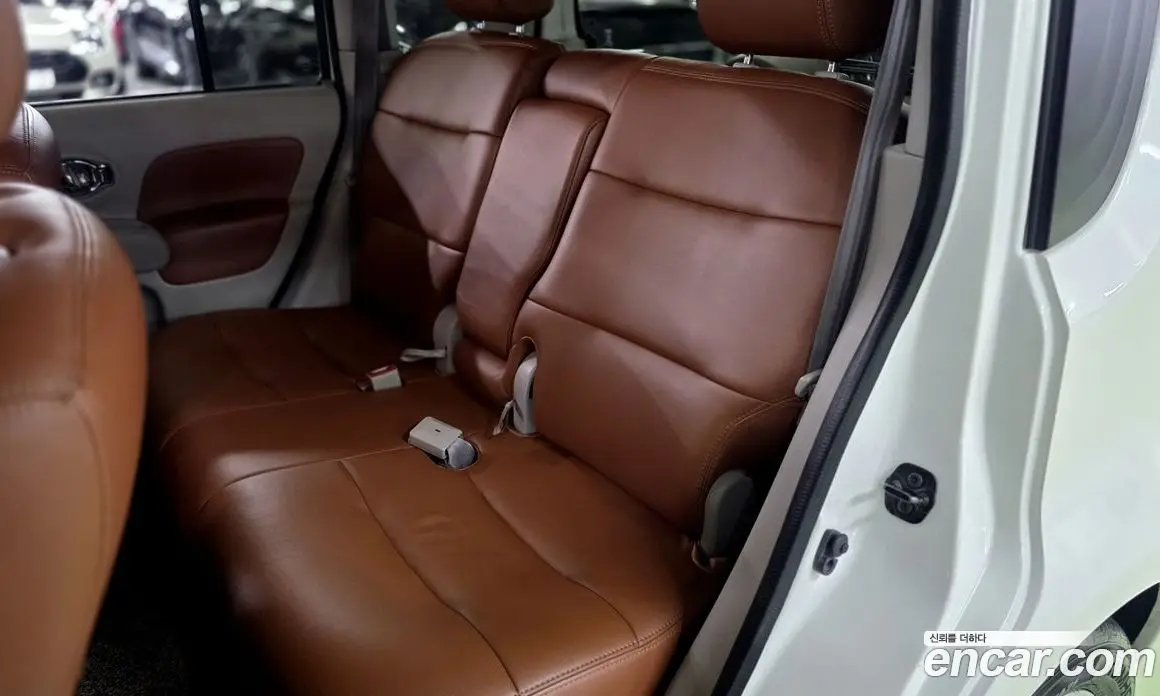 Nissan Cube 2012 1.8 автомат (вариатор), фото 13 Nissan Cube 2012 1.8 автомат (вариатор), фото 13