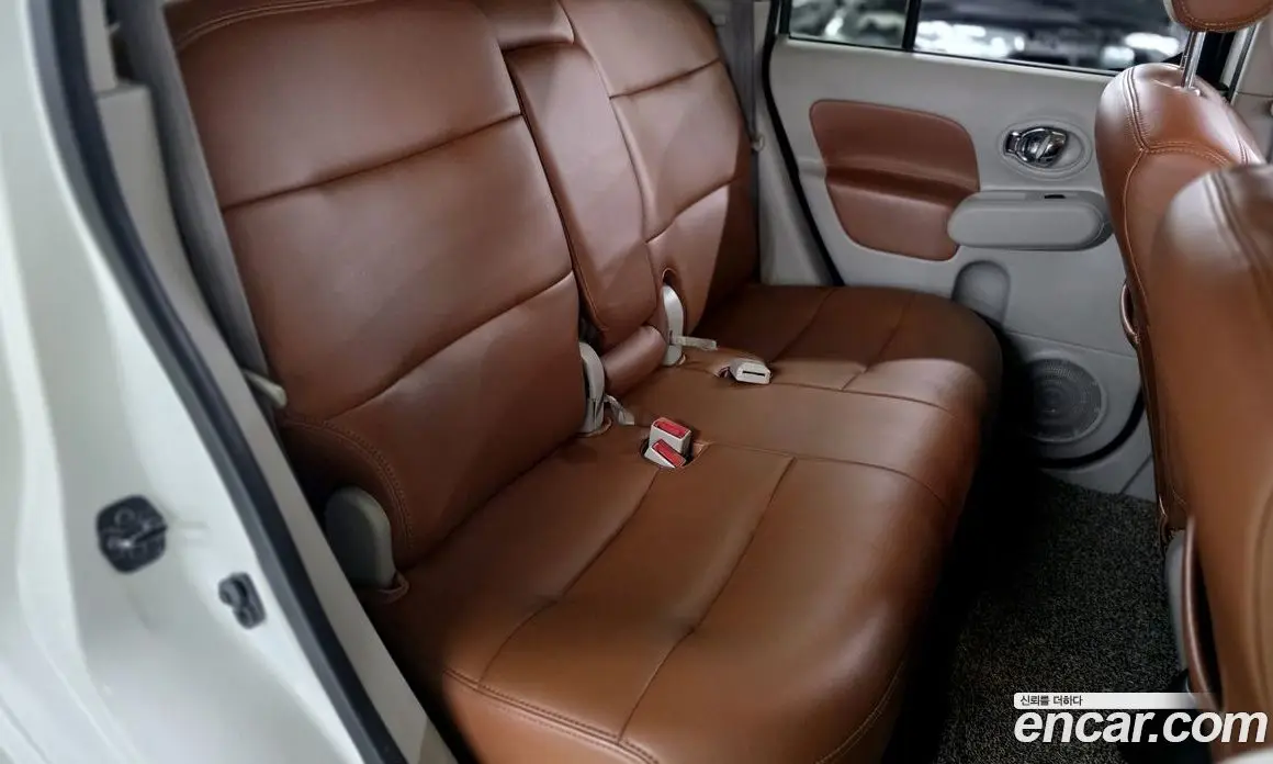 Nissan Cube 2012 1.8 автомат (вариатор), фото 14 Nissan Cube 2012 1.8 автомат (вариатор), фото 14
