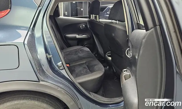Nissan Juke 2013 1.6 автомат (гидро), миниатюра 12