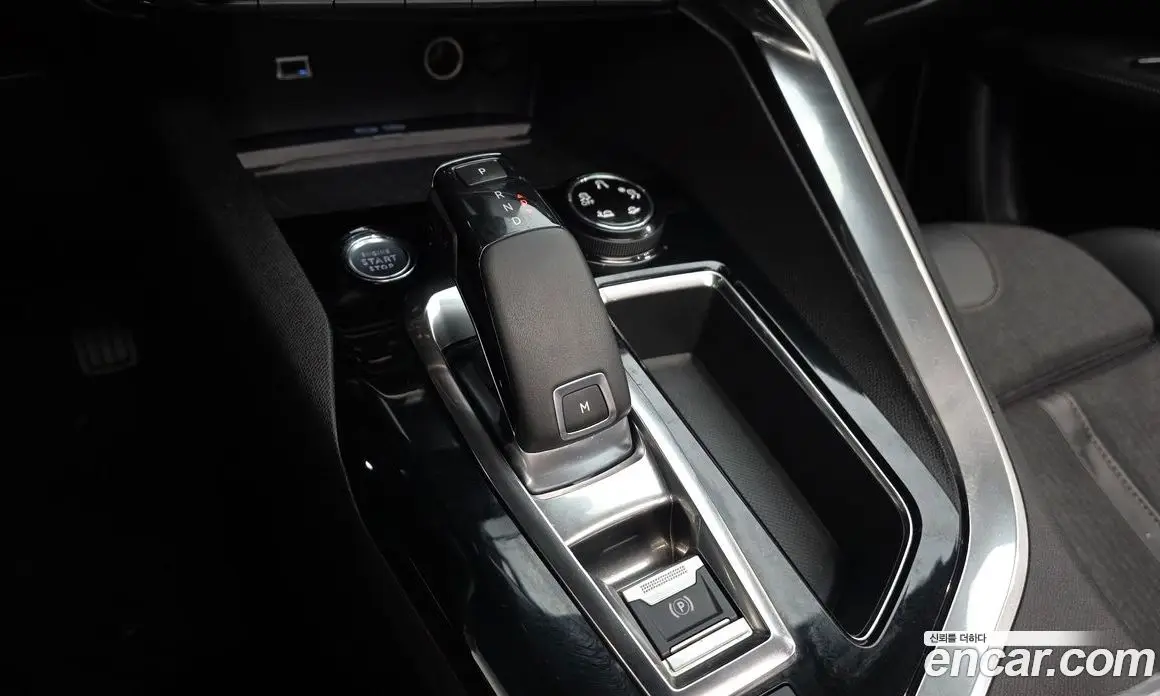Peugeot 3008 2020 1.5 автомат (гидро), фото 12 Peugeot 3008 2020 1.5 автомат (гидро), фото 12