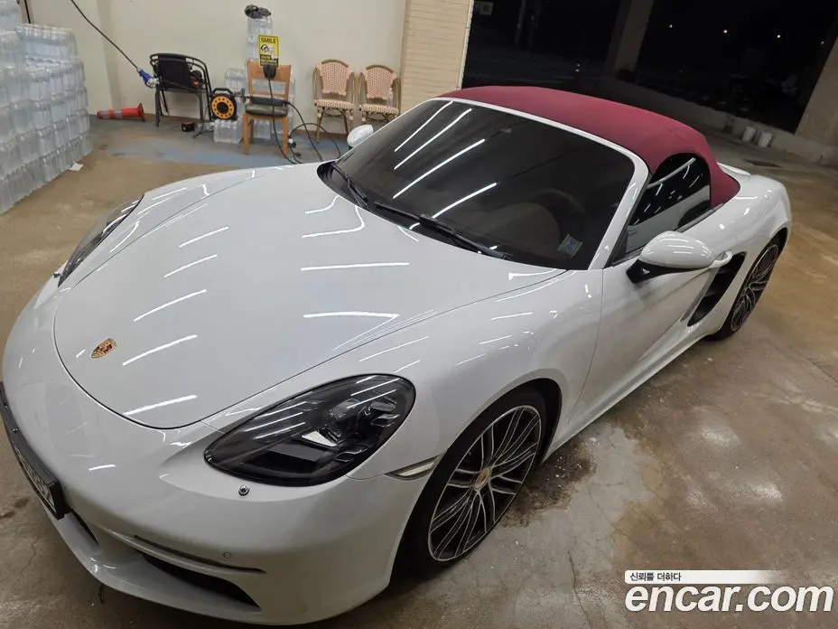 Porsche 718 2017 2.0 автомат (гидро), фото 1 Porsche 718 2017 2.0 автомат (гидро), фото 1