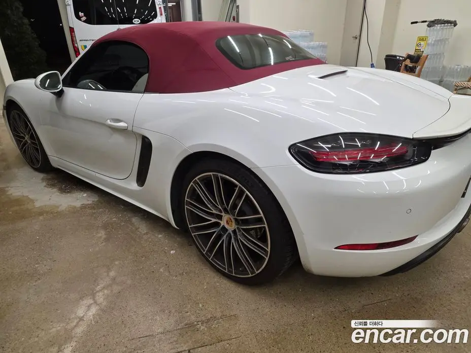 Porsche 718 2017 2.0 автомат (гидро), фото 2 Porsche 718 2017 2.0 автомат (гидро), фото 2
