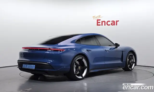 Porsche Taycan 2021 0.1 автомат (гидро), миниатюра 2 Porsche Taycan 2021 0.1 автомат (гидро), миниатюра 2