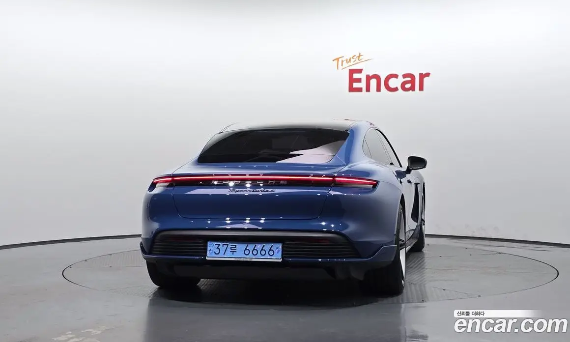 Porsche Taycan 2021 0.1 автомат (гидро), фото 4 Porsche Taycan 2021 0.1 автомат (гидро), фото 4