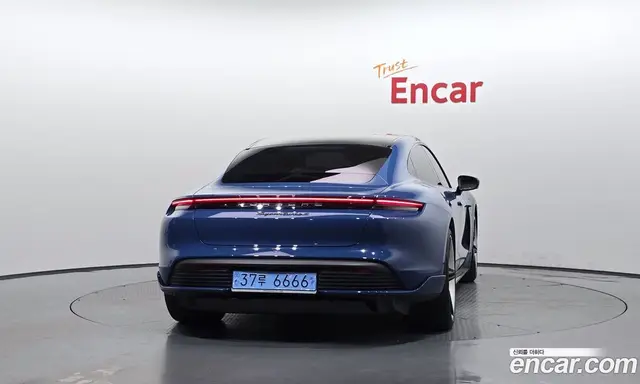 Porsche Taycan 2021 0.1 автомат (гидро), миниатюра 4 Porsche Taycan 2021 0.1 автомат (гидро), миниатюра 4