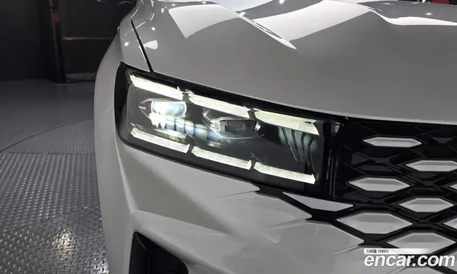 Renault (Samsung) Grand Koleos 2024 1.5 автомат (гидро), миниатюра 8 Renault (Samsung) Grand Koleos 2024 1.5 автомат (гидро), миниатюра 8