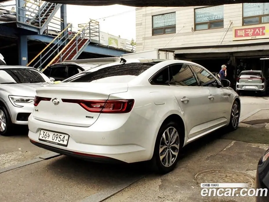 Renault (Samsung) SM6 2016 2.0 автомат (гидро), фото 4 Renault (Samsung) SM6 2016 2.0 автомат (гидро), фото 4