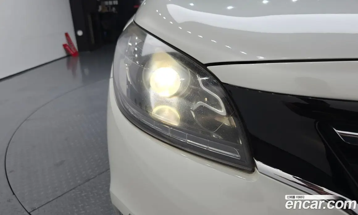 Renault (Samsung) SM7 2015 3.5 автомат (гидро), фото 8 Renault (Samsung) SM7 2015 3.5 автомат (гидро), фото 8