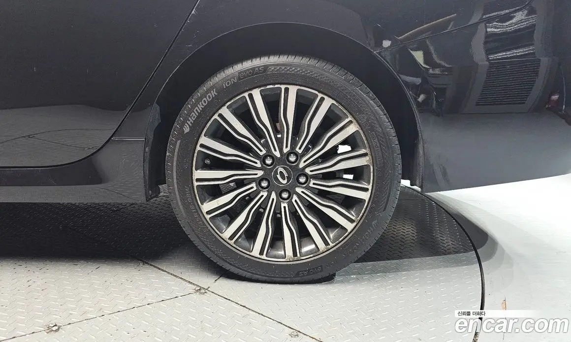 Renault (Samsung) SM7 2016 3.5 автомат (гидро), фото 7 Renault (Samsung) SM7 2016 3.5 автомат (гидро), фото 7