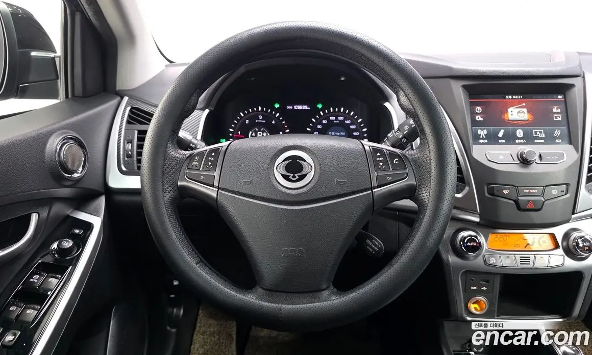 SsangYong Korando 2014 2.0 автомат (гидро), фото 19