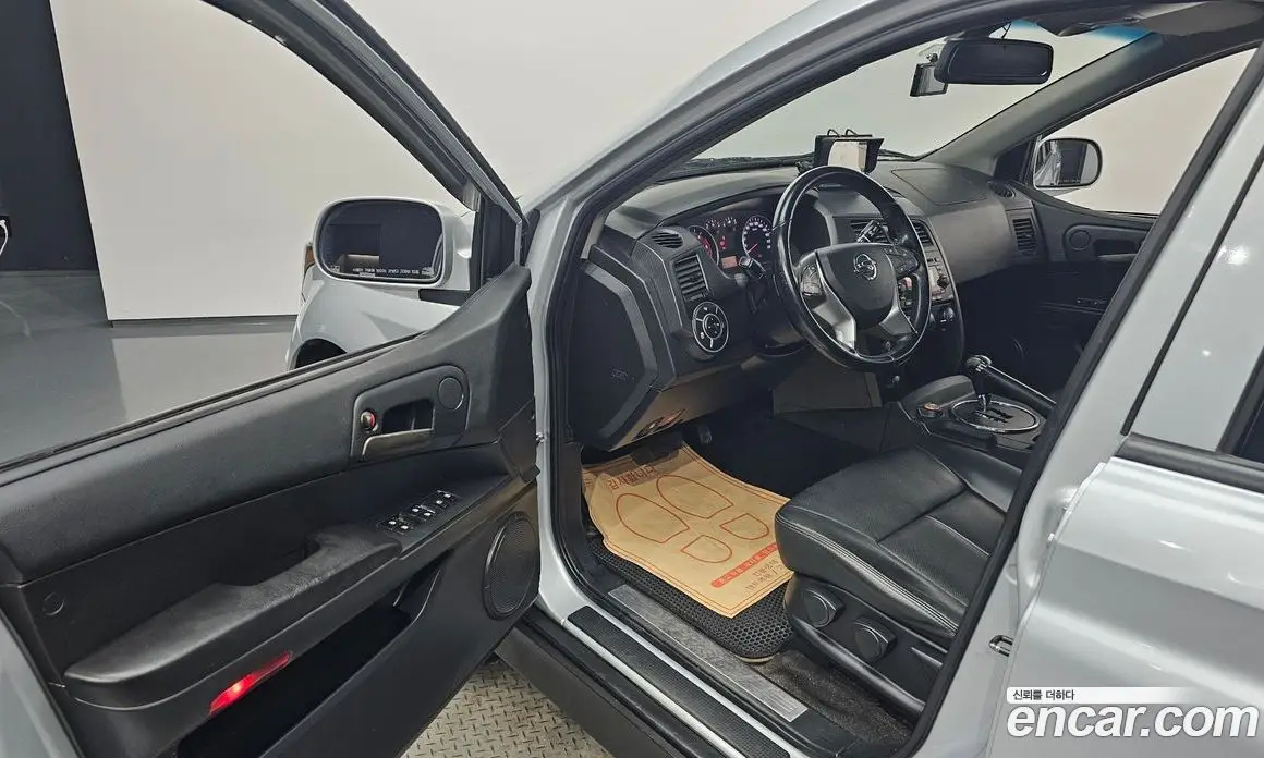 SsangYong Korando 2015 2.0 автомат (гидро), фото 10 SsangYong Korando 2015 2.0 автомат (гидро), фото 10