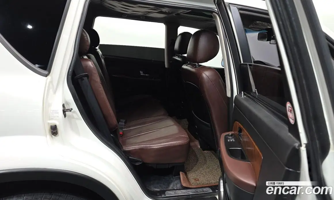 SsangYong Rexton 2017 2.2 автомат (гидро), фото 12 SsangYong Rexton 2017 2.2 автомат (гидро), фото 12