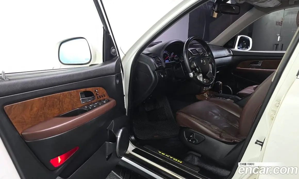 SsangYong Rexton 2017 2.2 автомат (гидро), фото 10 SsangYong Rexton 2017 2.2 автомат (гидро), фото 10