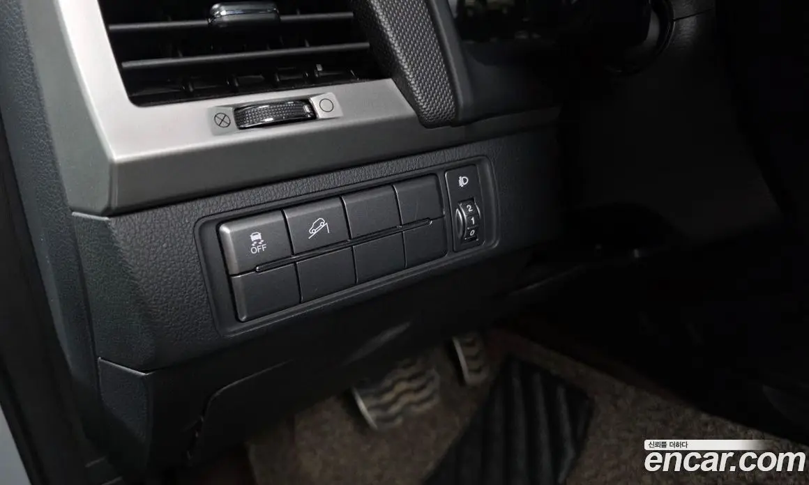 SsangYong Rexton 2018 2.2 автомат (гидро), фото 25 SsangYong Rexton 2018 2.2 автомат (гидро), фото 25