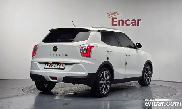 SsangYong TIBOLI 2015 1.6 автомат (гидро), миниатюра 2