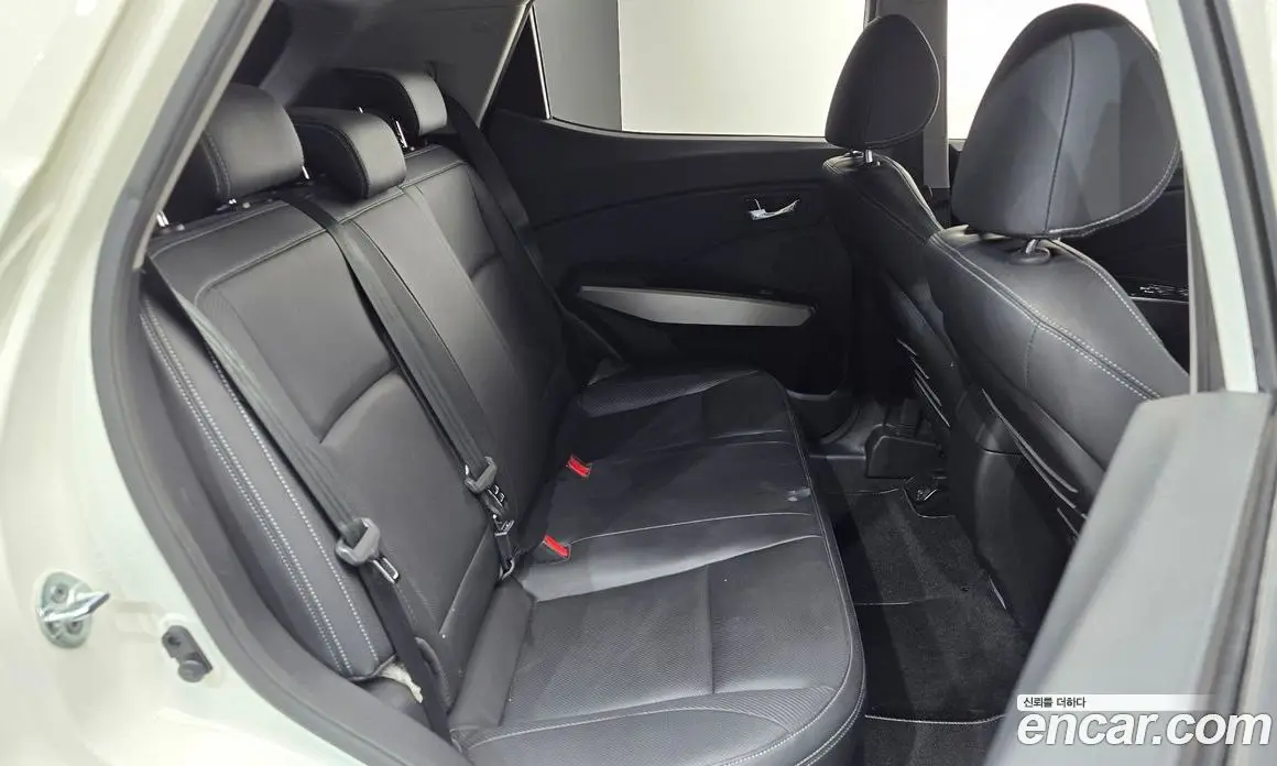 SsangYong TIBOLI 2015 1.6 автомат (гидро), фото 18