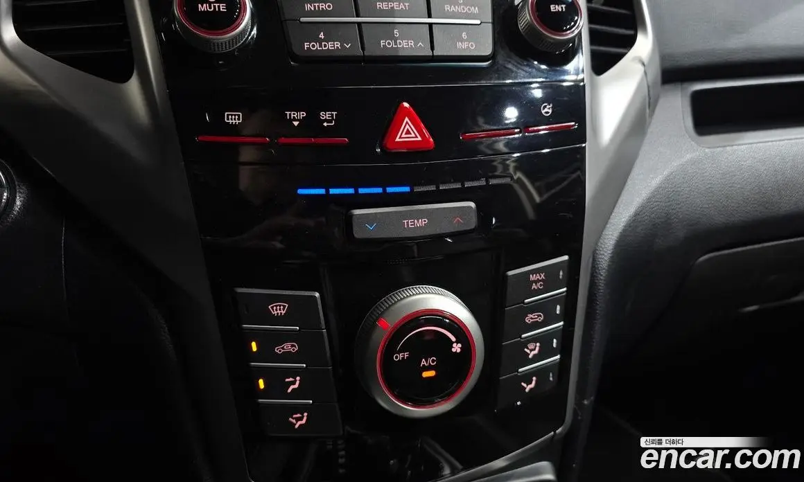 SsangYong TIBOLI 2015 1.6 автомат (гидро), фото 30