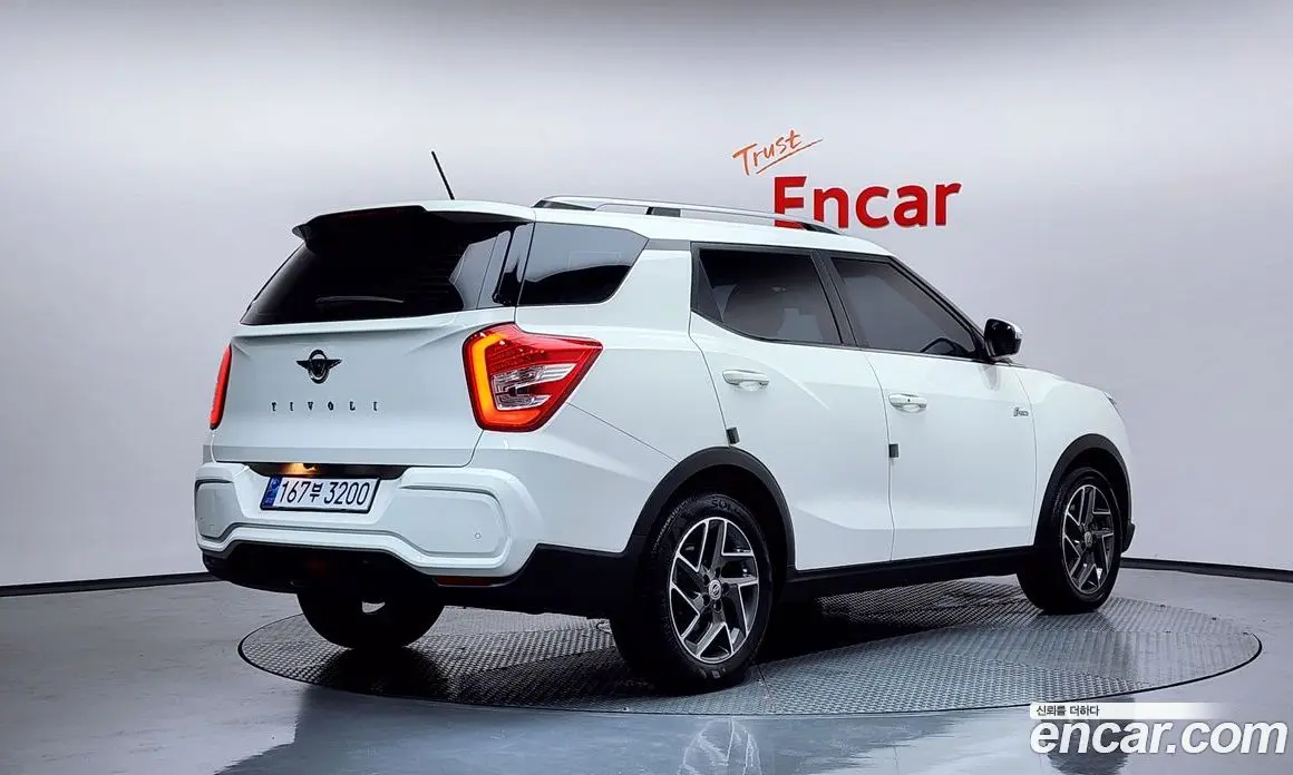 SsangYong TIBOLI 2022 1.5 автомат (гидро), фото 2 SsangYong TIBOLI 2022 1.5 автомат (гидро), фото 2