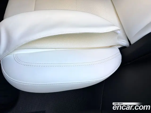 Tesla Model Y 2022 автомат (гидро), миниатюра 11 Tesla Model Y 2022 автомат (гидро), миниатюра 11