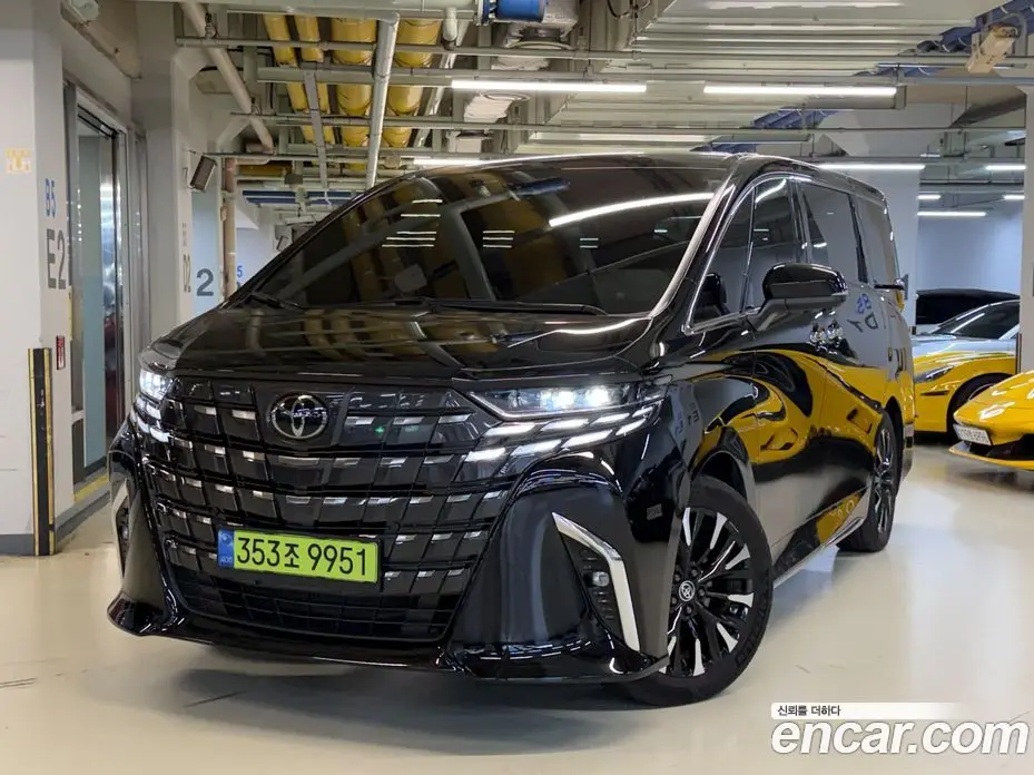 Toyota Alphard 2023 2.5 автомат (гидро), фото 1 Toyota Alphard 2023 2.5 автомат (гидро), фото 1