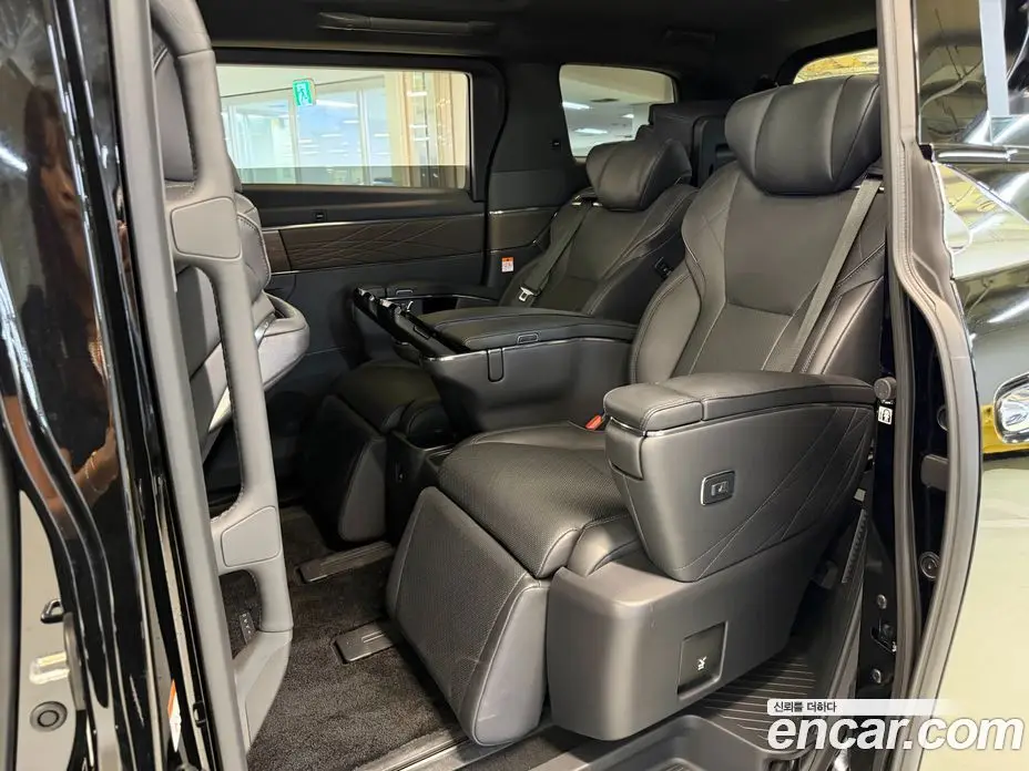 Toyota Alphard 2023 2.5 автомат (гидро), фото 20 Toyota Alphard 2023 2.5 автомат (гидро), фото 20