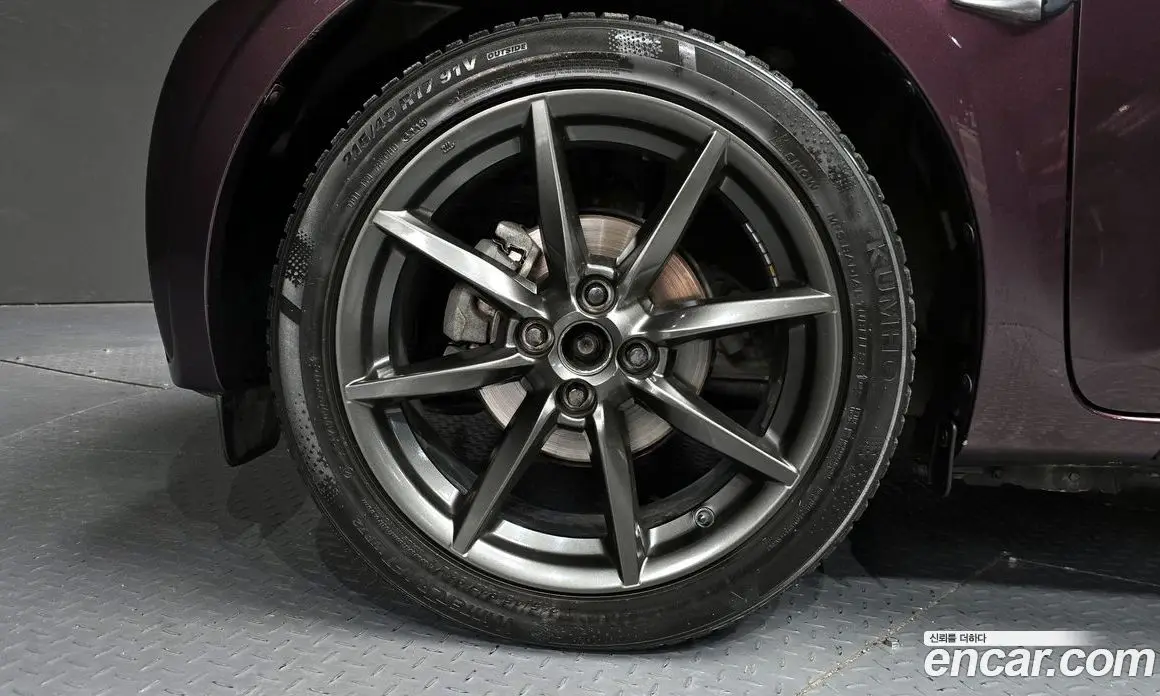 Toyota iQ 2010 1.0 автомат (гидро), фото 5 Toyota iQ 2010 1.0 автомат (гидро), фото 5