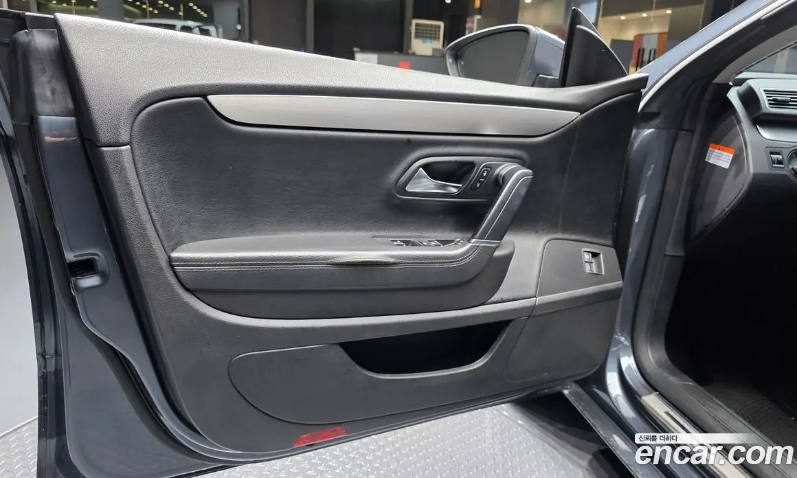 Volkswagen CC 2011 2.0 автомат (гидро), фото 14 Volkswagen CC 2011 2.0 автомат (гидро), фото 14