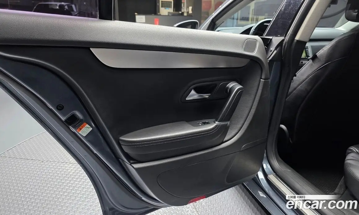 Volkswagen CC 2011 2.0 автомат (гидро), фото 15 Volkswagen CC 2011 2.0 автомат (гидро), фото 15