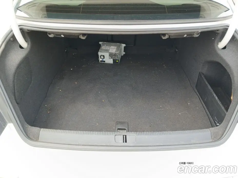 Volkswagen CC 2012 2.0 автомат (гидро), фото 19 Volkswagen CC 2012 2.0 автомат (гидро), фото 19