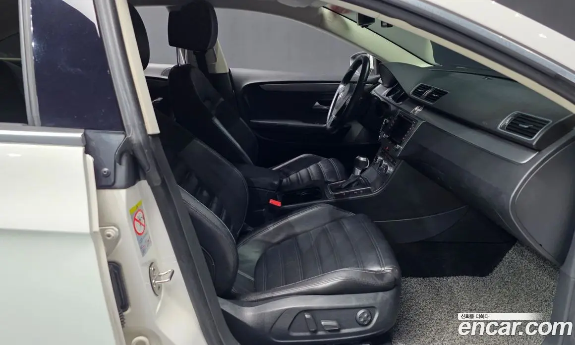 Volkswagen CC 2013 2.0 автомат (гидро), фото 11 Volkswagen CC 2013 2.0 автомат (гидро), фото 11