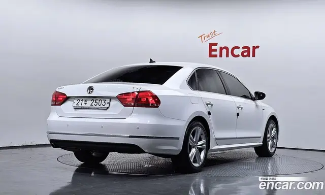 Volkswagen Passat 2014 1.8 автомат (гидро), миниатюра 2 Volkswagen Passat 2014 1.8 автомат (гидро), миниатюра 2