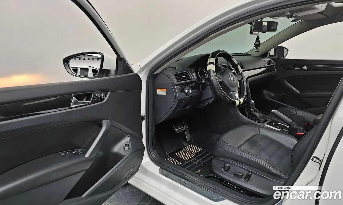 Volkswagen Passat 2014 1.8 автомат (гидро), фото 10 Volkswagen Passat 2014 1.8 автомат (гидро), фото 10