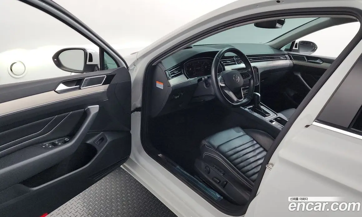 Volkswagen Passat 2021 2.0 автомат (гидро), фото 13 Volkswagen Passat 2021 2.0 автомат (гидро), фото 13
