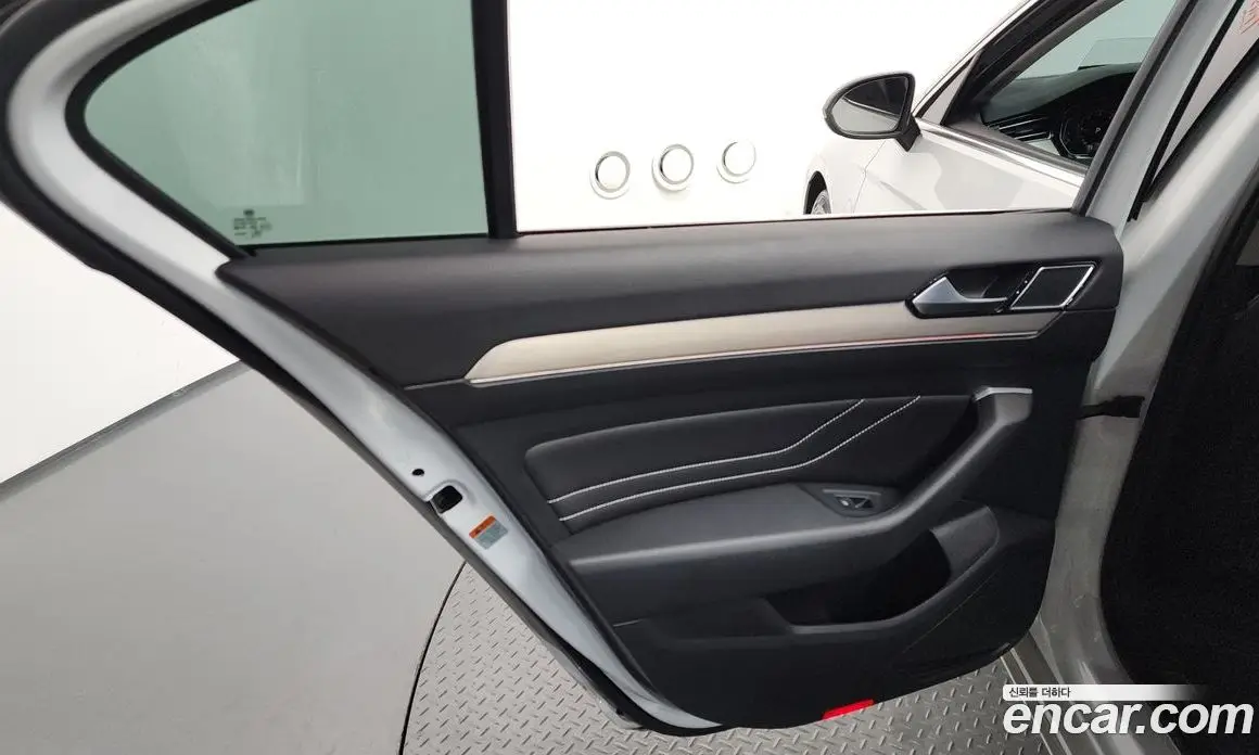 Volkswagen Passat 2021 2.0 автомат (гидро), фото 15 Volkswagen Passat 2021 2.0 автомат (гидро), фото 15