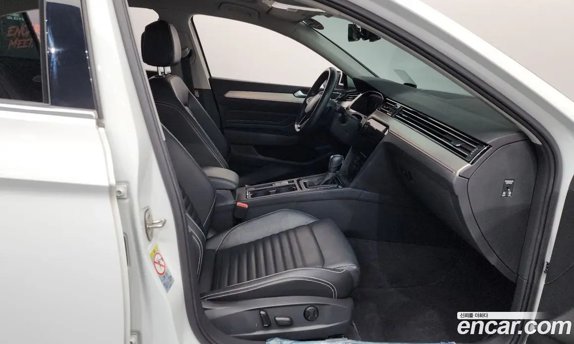 Volkswagen Passat 2021 2.0 автомат (гидро), фото 16 Volkswagen Passat 2021 2.0 автомат (гидро), фото 16