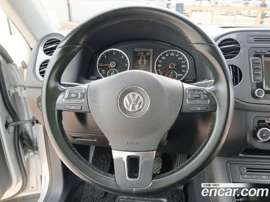 Volkswagen Tiguan 2013 2.0 автомат (гидро), фото 13 Volkswagen Tiguan 2013 2.0 автомат (гидро), фото 13