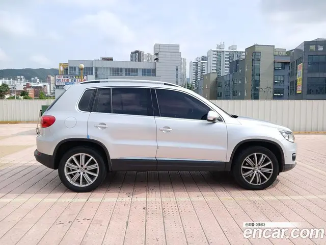 Volkswagen Tiguan 2013 2.0 автомат (гидро), миниатюра 6 Volkswagen Tiguan 2013 2.0 автомат (гидро), миниатюра 6